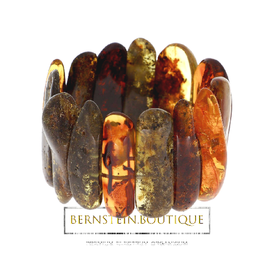 Massive and elegant bracelet made of real amber