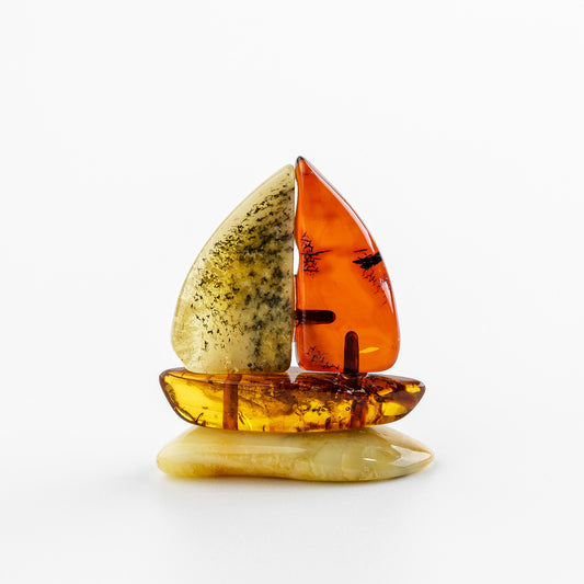 Sailing ship artefact made of pure amber