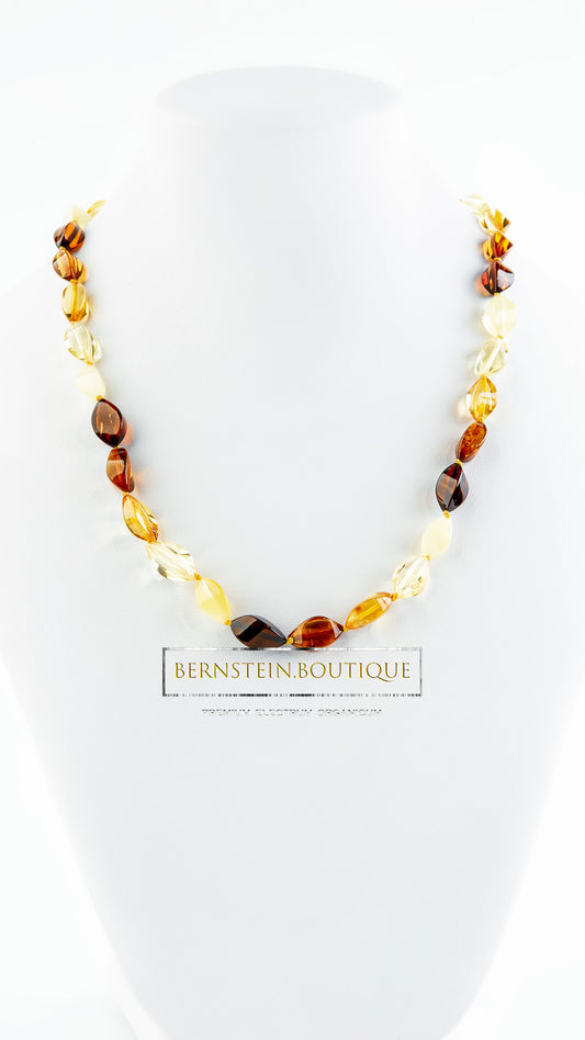 Necklace made of pure, natural Nordic amber - Baroque amber beads in three primary colors