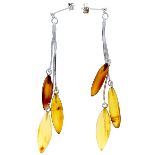 Stud earrings with hanging chains, each with three grain-shaped amber beads