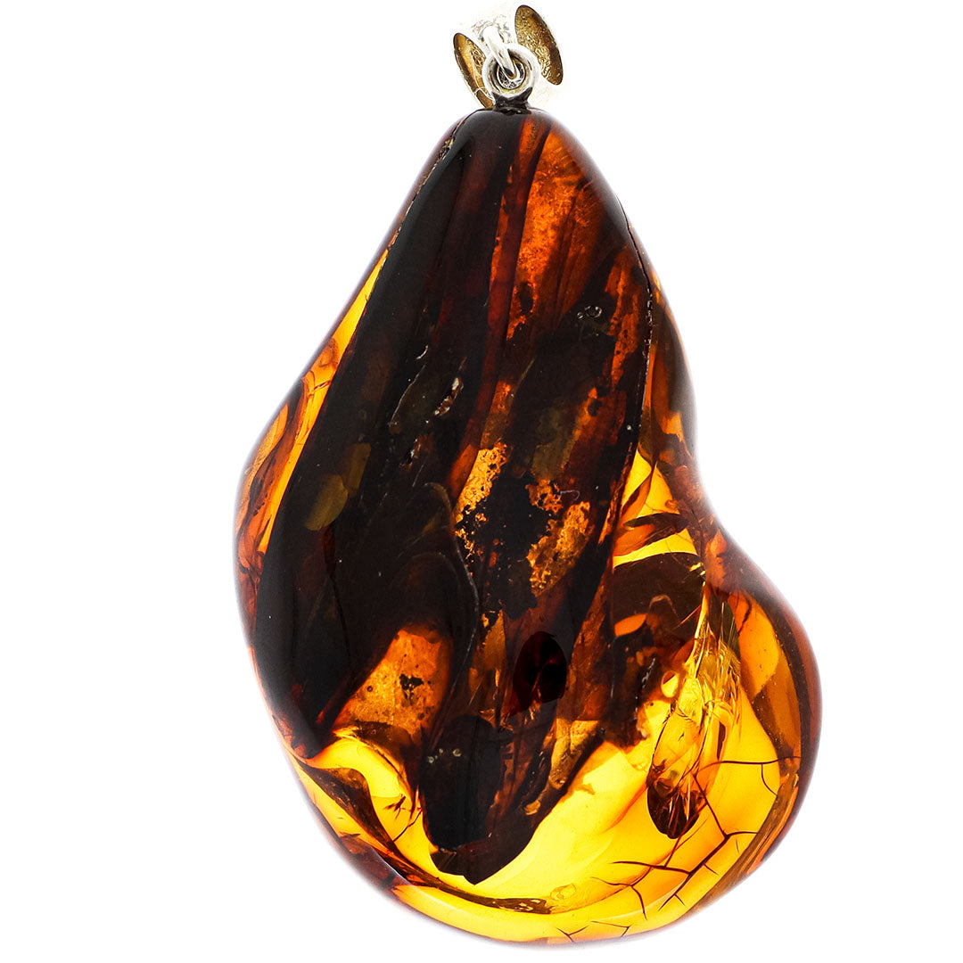 Round pendant made of real amber