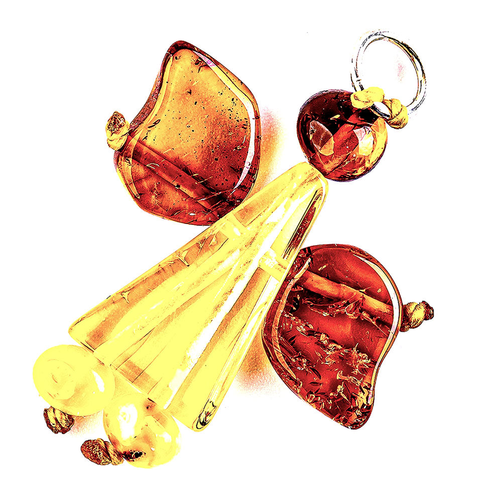 Angel pendant made of Nordic natural amber - in the natural colors honey yellow and chestnut